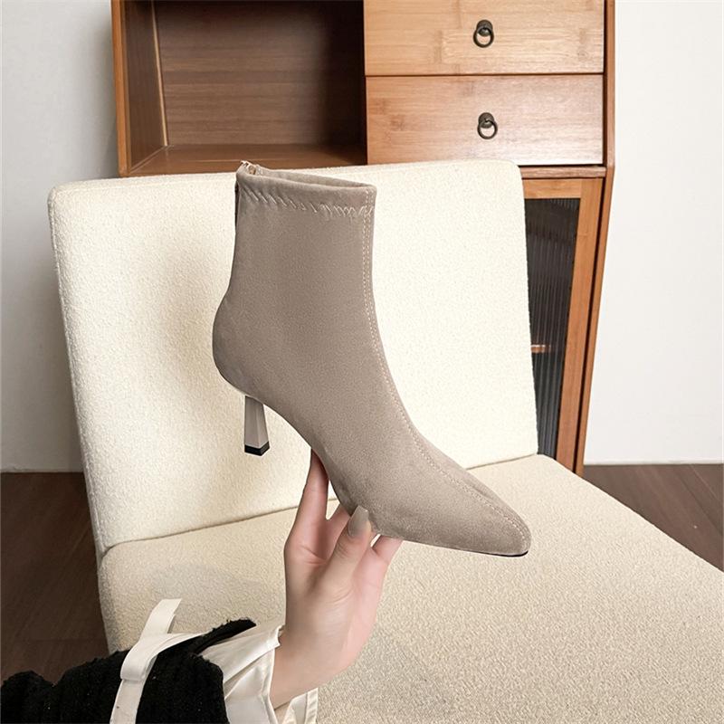 2025 Herbst/Winter Stretch-Wildleder Stiletto-Absatz Spitz zulaufend Knöchelhohe Stiefel – Sexy, Weich, Bequem Socken-Design