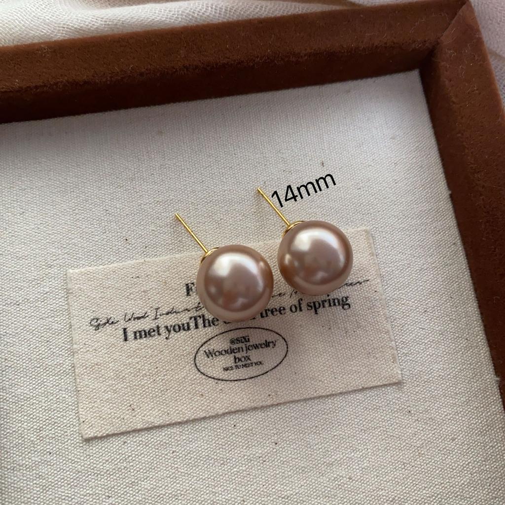 Versatile Necklace, Super Bright Pearl Neck Chain, French Unique Retro Mini Summer Light Luxury Niche