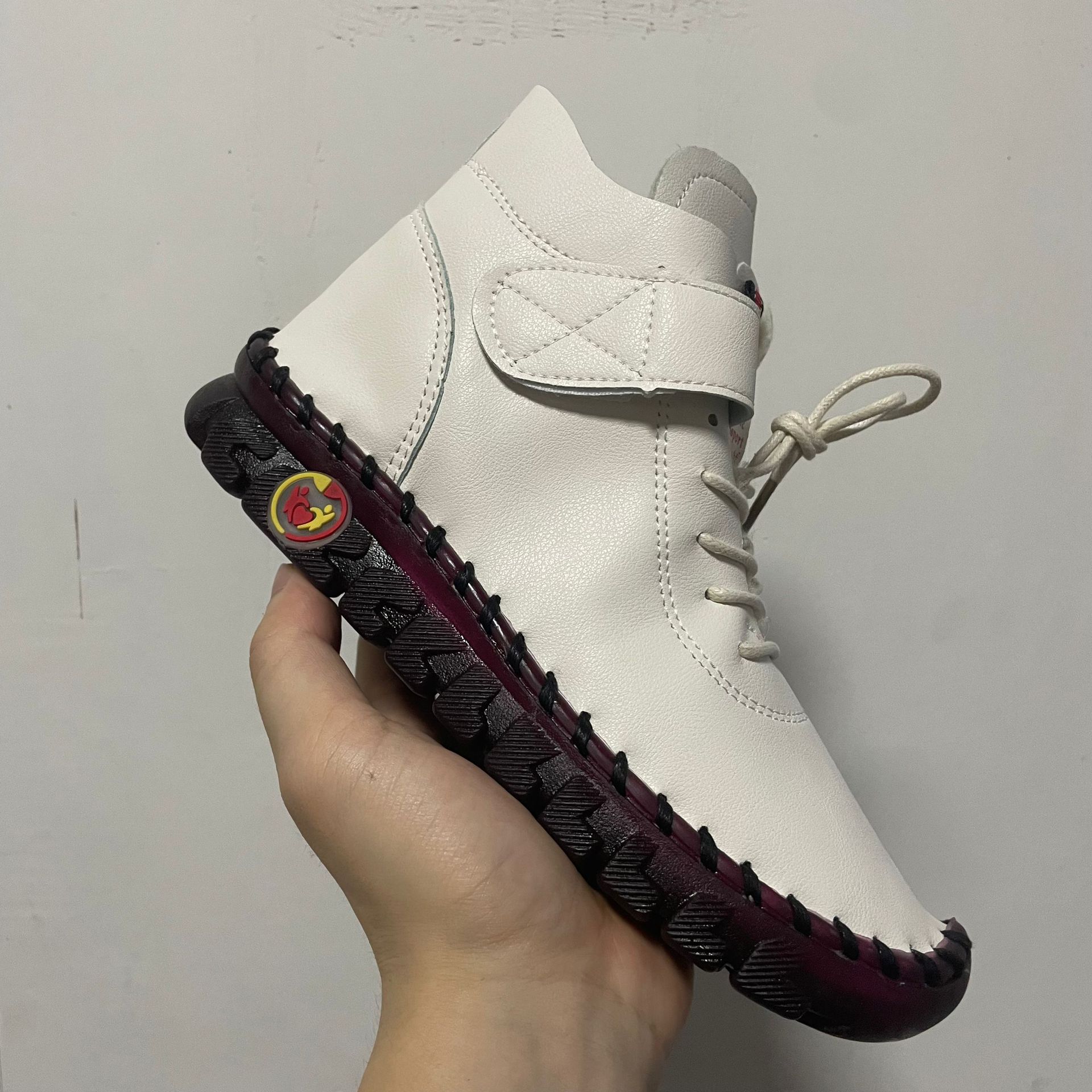 

Водонепроницаемые плюшевые ботинки с мягкой подошвой для женщин 2025 Зима Ручной работы Высокие Мамины Ботильоны Нескользящие Удобные Зимние Ботинки Хлопковая Обувь 35