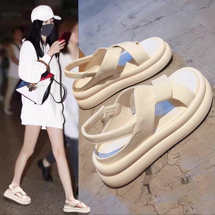 Sandals for Women's Summer 2025 New Elastic Band Casual Versatile Thick Soled Sponge Cake Beach Women's Shoes