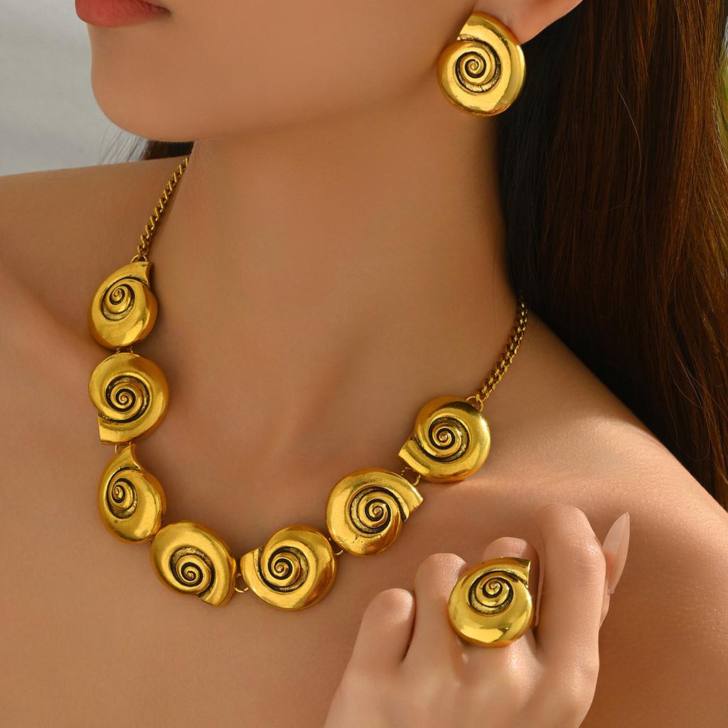 Wind jewelry set, niche conch thread design necklace, versatile earrings, high-end women's hand jewelry