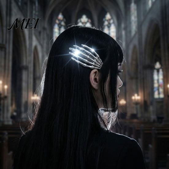 Skull Headpiece for Women Skeleton Hands Hair Clips, Gothic Metal Side Clip Women, Festival Updo Clips Spooky Halloween Horror Accessories, Punk Rock