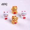 Mini Beckoning Cat Statue 10PCS Lucky Figurines Resin for Game Night Ornaments Prosperity Figurine Mahjong Table Desktop Display Good Luck