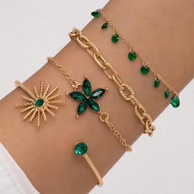 4 STÜCKE Mode Kreativ Blume Inlay Strass Kette Anhänger Armband Set Schmuck für Frauen Mädchen Fortgeschrittenes Gefühl Sonne Legierung Kette Armreif