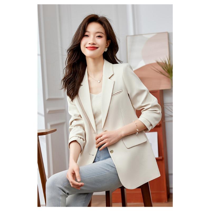 Elegantní a pohodlné jarní dámské sako v khaki barvě