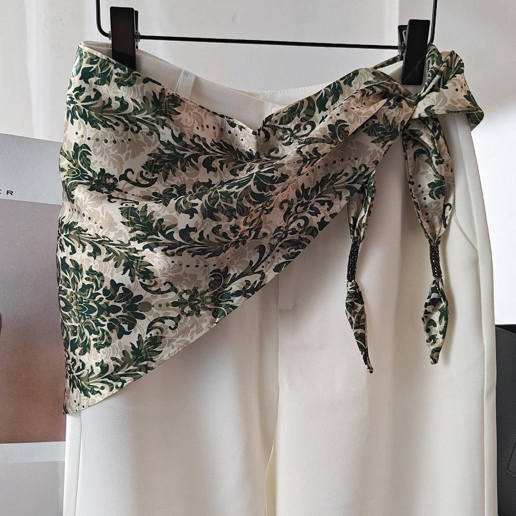 Koreańska damska warstwowa trójkątna jedwabna chusta - modny dodatek do talii na rok 2025 do dżinsów