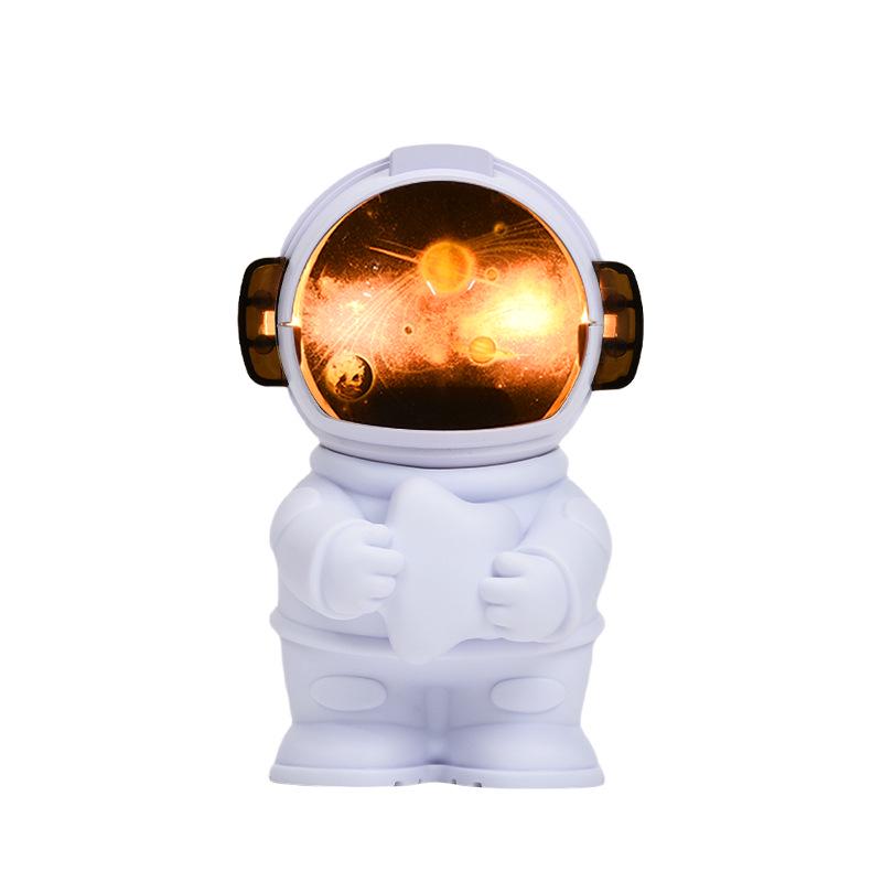 USB-Powered Astronaut Desktop Humidifier - Cute & Compact for Students