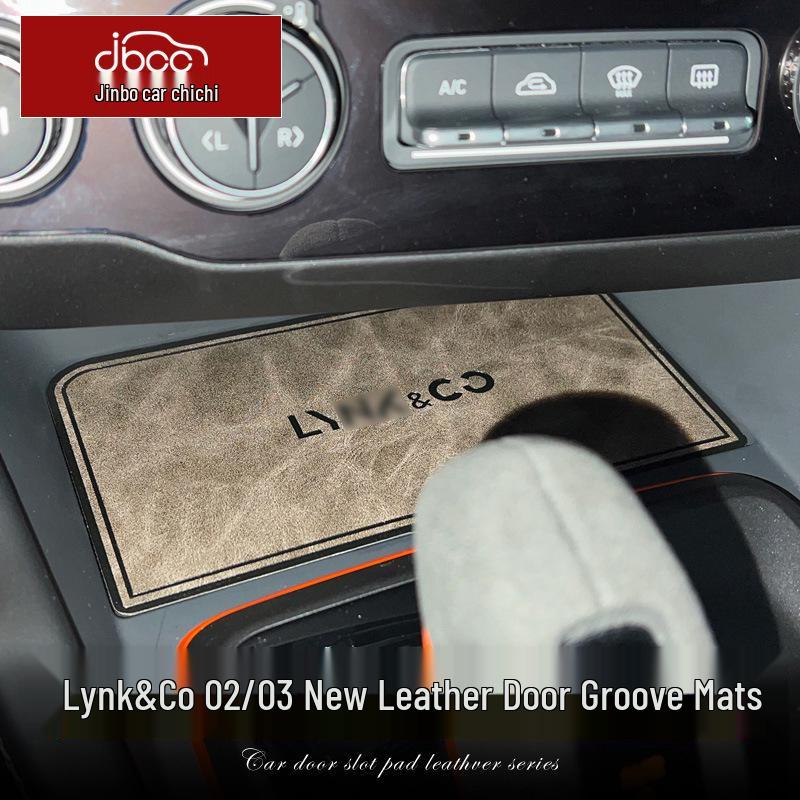 Lynk&Co 03/02 Hatchback Door Slot Mat & Cup Holder Accessory