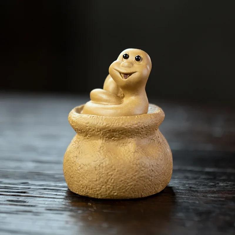 

Chinese Yixing Purple Clay Tea Pet Handmade Zodiac Snake Statue Ornaments Animal Tea Figurine Crafts Home Tea Set Decors 5x5x6.2cm
