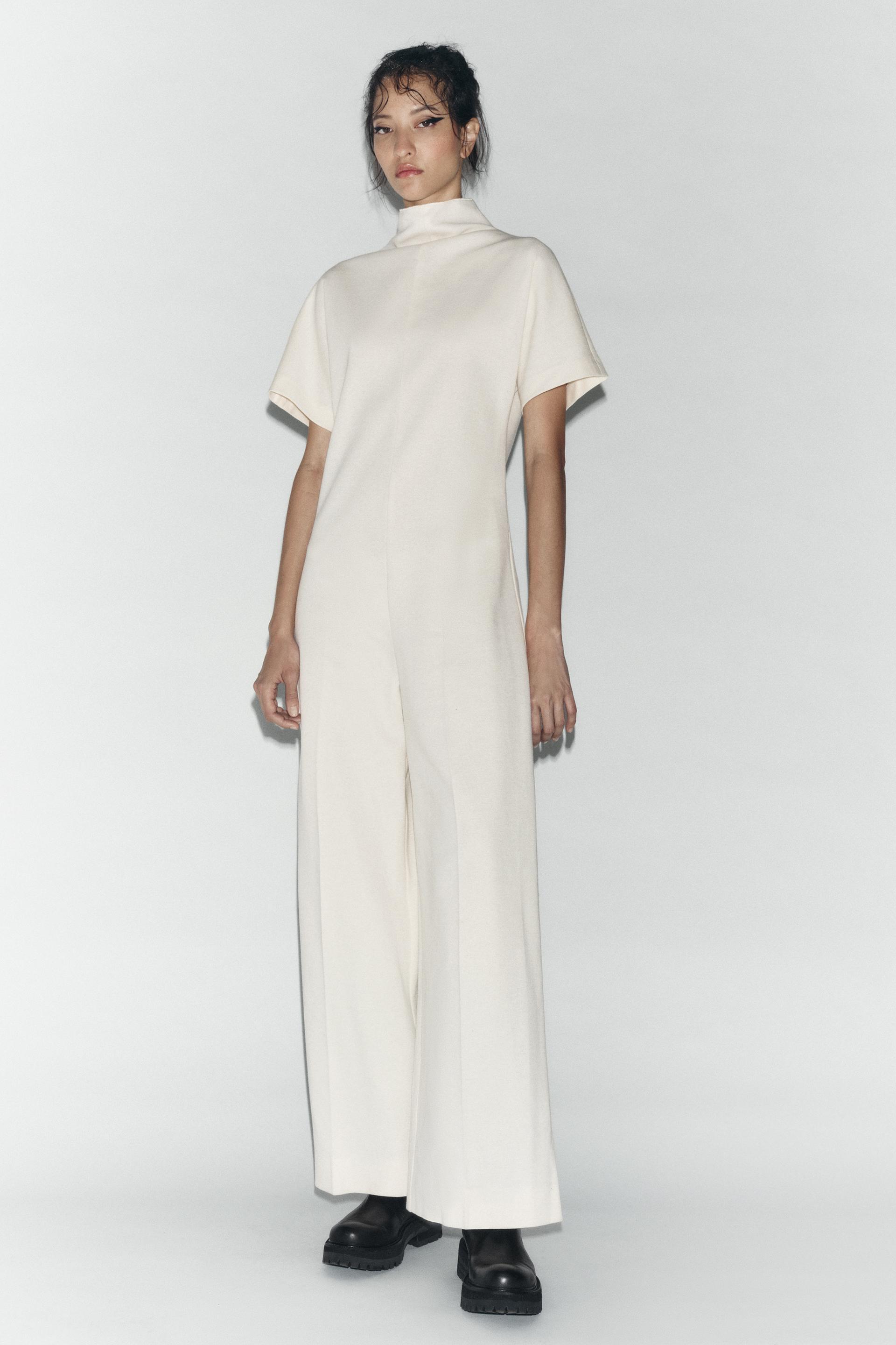 

КОМБИНЕЗОН С КОРОТКИМИ РУКАВАМИ ZW COLLECTION