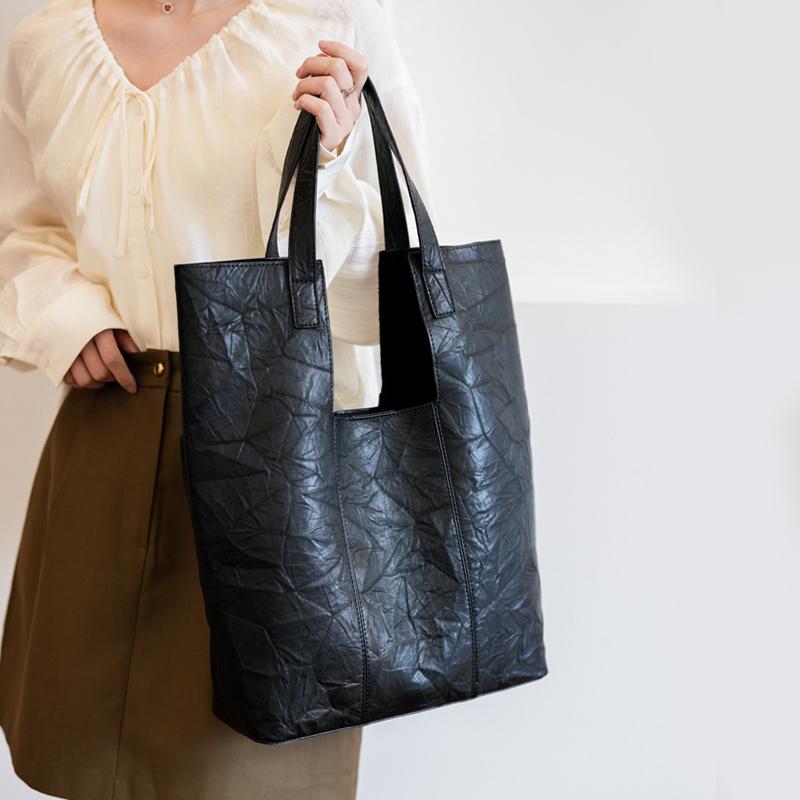 Women's Winter Tote Bag Vintage Fashion Large Capacity Premium Underarm Bag Niche Design Bucket Handbags