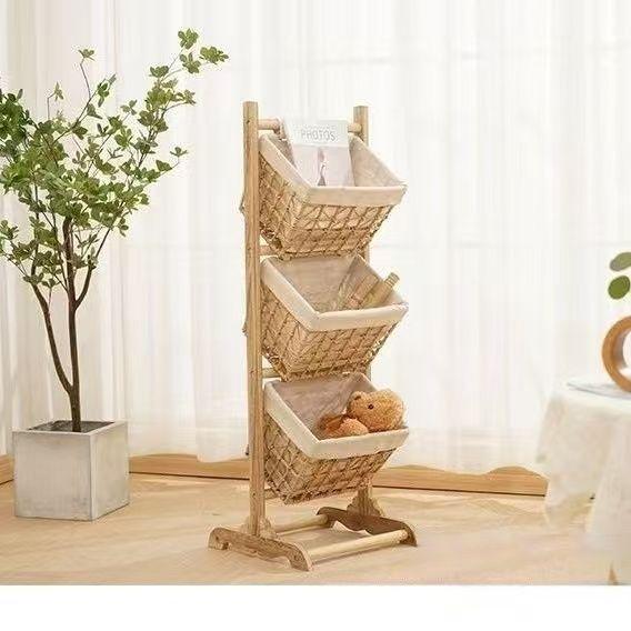 Raft de depozitare de podea țesut cu mai multe straturi pentru gustări, diverse, cărți și ziare în camera de zi