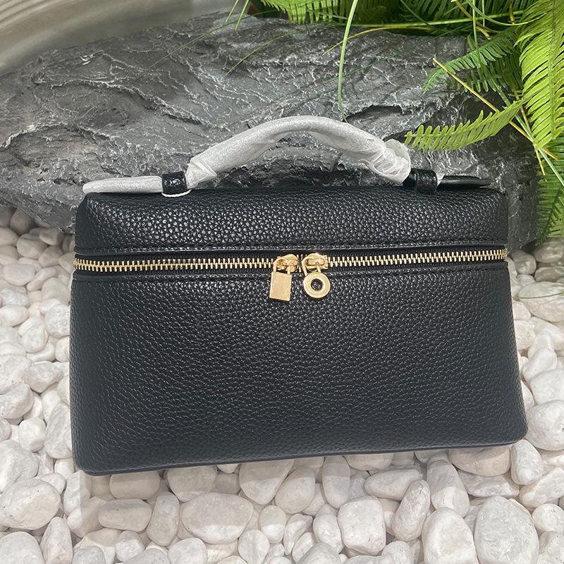 Bolso bandolera y bolso de mano de piel de vaca con grano lichi L19 italiano