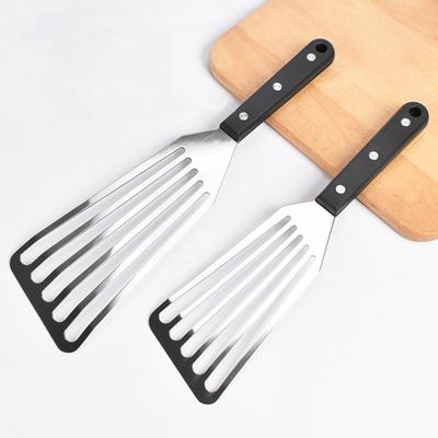 Fried Fish Spatula Pancake Turner Stainless Steel Cooking Spatula with Non-Slip Handle Ergonomic BBQ Scraper Steak Turner Kitchen Tool