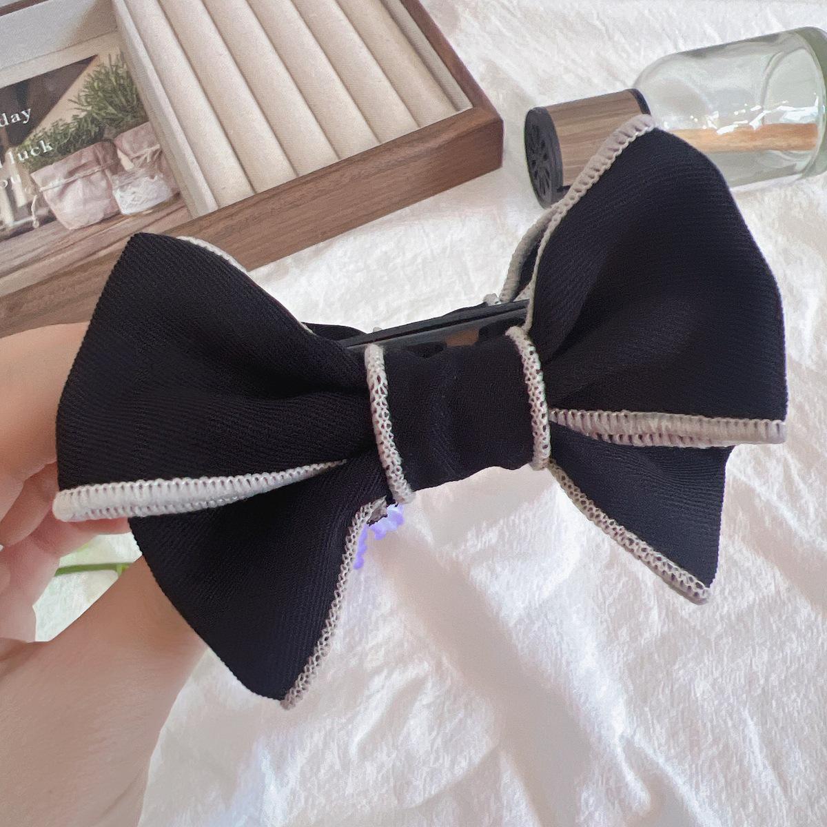 

Korean Seersucker Cloud Mesh Claw Clip Feather Hairpin Hair Volume Enhancer