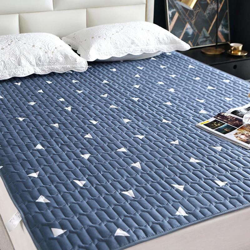 100% Waterproof Bedspread On The Bed King Size Bed Cover Quilted Mattress Pad Washable Mattress Protector For Pet Dog Bed Linen