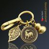 Exquisites chinesisches Messing Schlüsselanhänger Ornament Personalisiertes Vintage Metall Kürbis Auto Schlüssel Zubehör Ideales kleines Geschenk