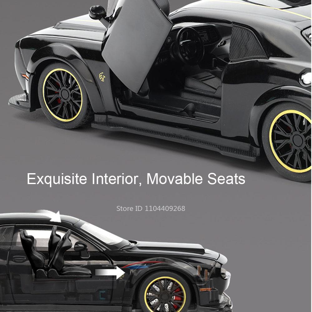 Scale 1:32 Challenger SRT Hellcat Model Car Toy Pull Back Sound Light Alloy Diecast Police Cars Models Kids Collection Gifts