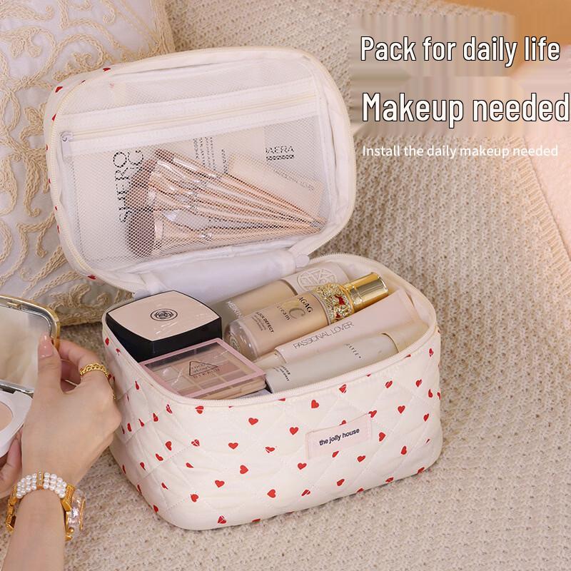 MDNG Large Capacity Heart Cosmetic Bag