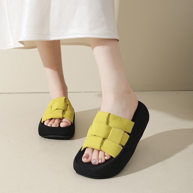 Thick-soled Slippers Women's Outer Wear 2025 Spring and Summer New Korean Version of Versatile One-word Drag Fashion Fairy Cool Slippers