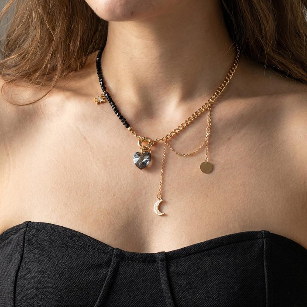 Chic Black Alloy Necklace With Irregular Chain And Heart Charm For Womens Casual Look
