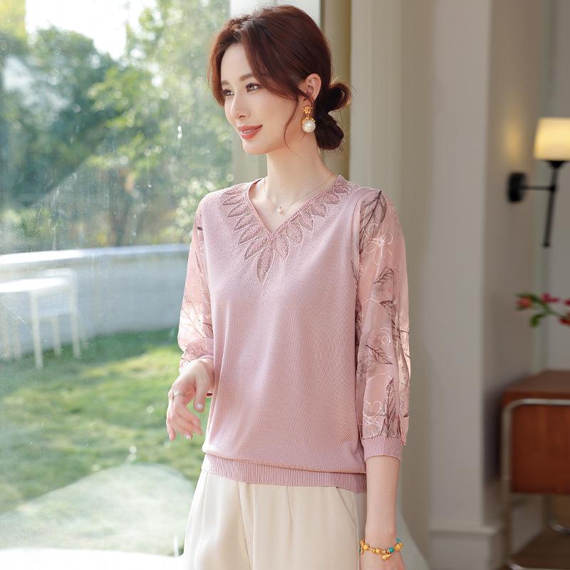 Mom's Spring V-neck Knit Top with Gauze Sleeves, Stylish Thin Layer for Middle-aged and Elderly Women.