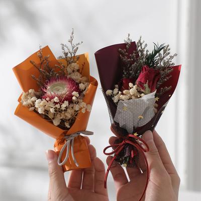 Mini-Strauß Trockenblumen Getrocknete Schleierkraut Rose Dekoration Kleiner Blumenstrauß Romantischer Valentinstags-Hochzeits-Geburtstagsgeschenk Party-Mitgebsel