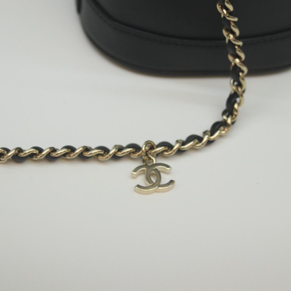 Chanel No. 28 AS0323 Black Lamb GHardware Top Handle 2-Way Vanity Shoulder Bag blackUsed