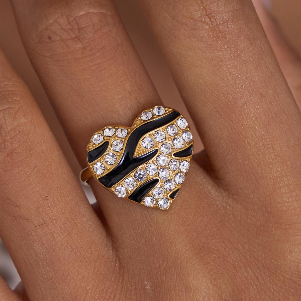 Uworld Vintage Classic 18K Gold Color Plated Black Drip Oil White Rhinestone Heart Open Rings Waterproof Stainless Steel Jewelry