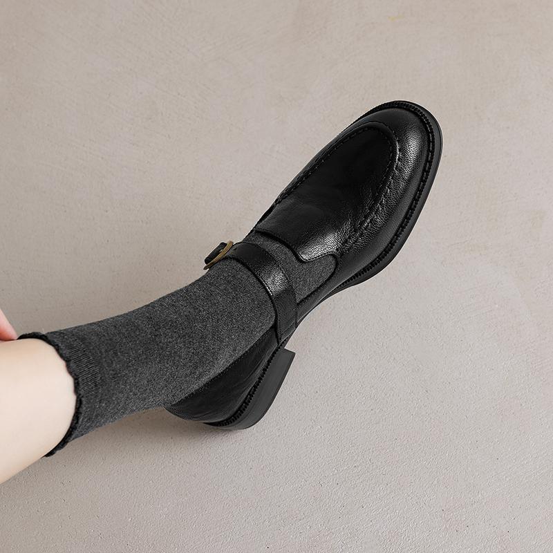 Fashion 2025 New Spring Genuine Leather Women Shoes Round Toe Women Pumps Brogue Designs Shoes for Women Med Heel Loafers Ladies Shoes