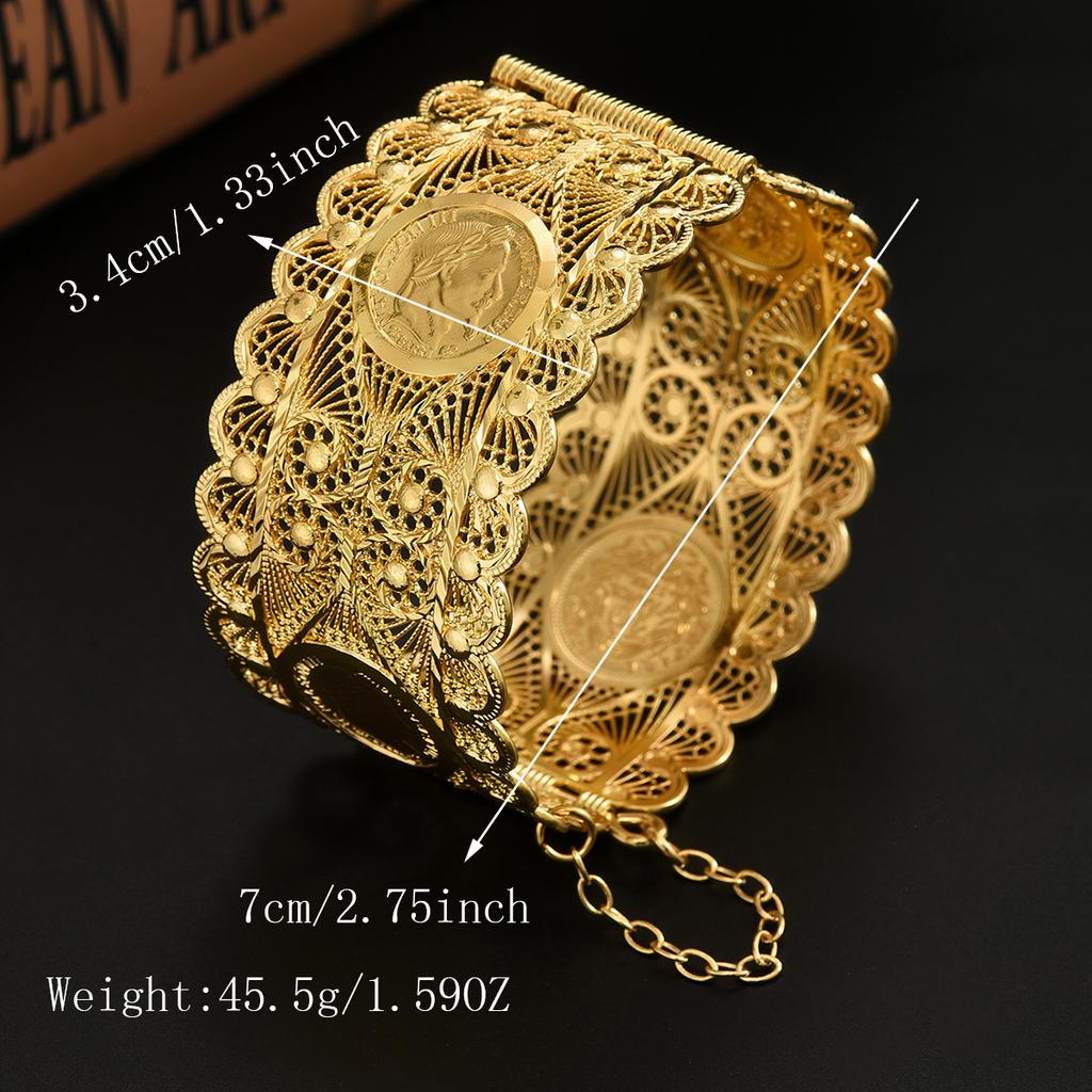 Bracelet de mariée algérienne Bijoux avec motif de pièce de monnaie graphique Napoléon Finement sculpté, Un accessoire de poignet pour robe de mariée corsage
