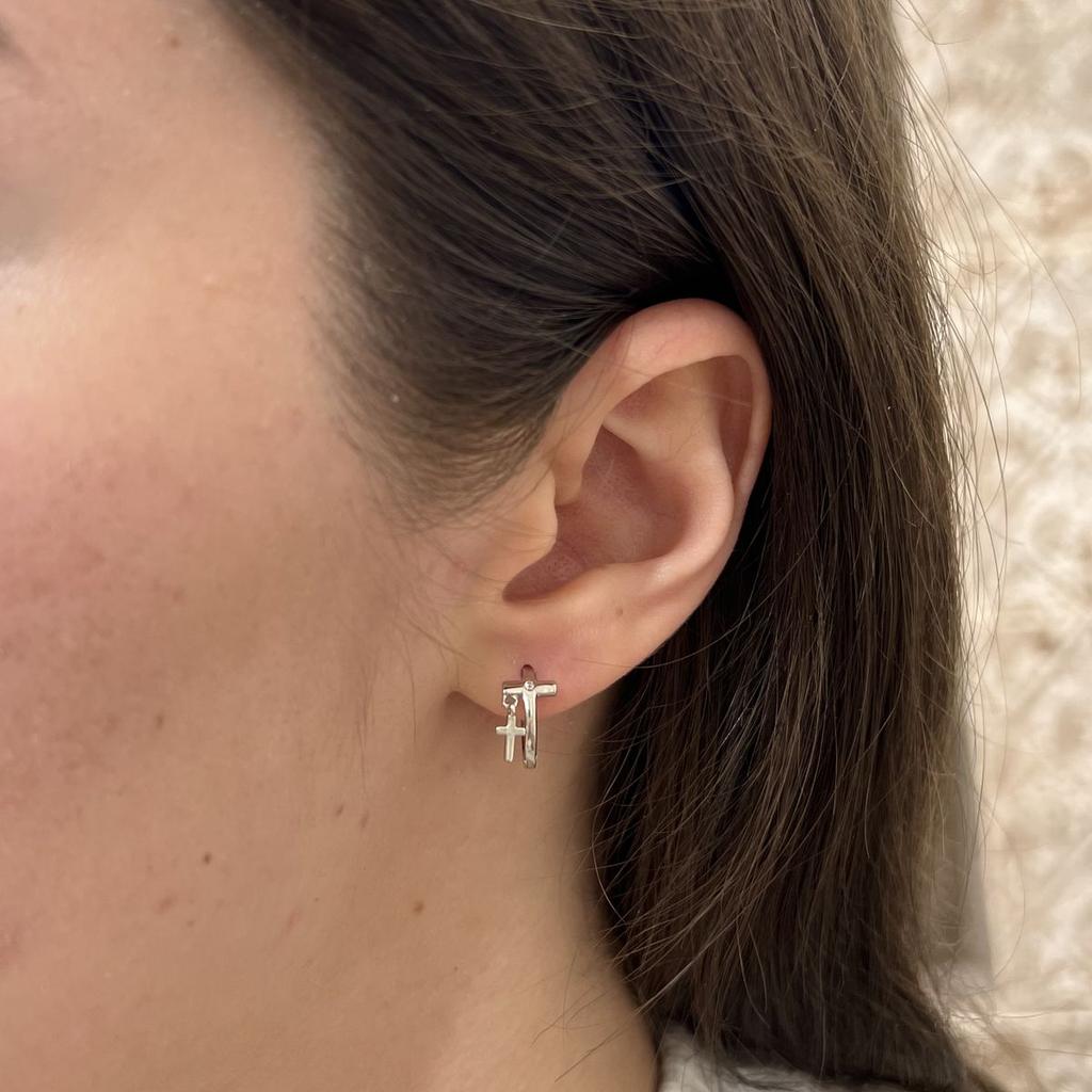 Ασημένια σκουλαρίκια με κυβικά ζιργκόν (2136491)