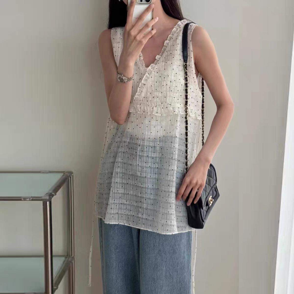 

2026 Spring/Summer Korean Chic V-neck Polka Dot Cami Top for Women One Size білий