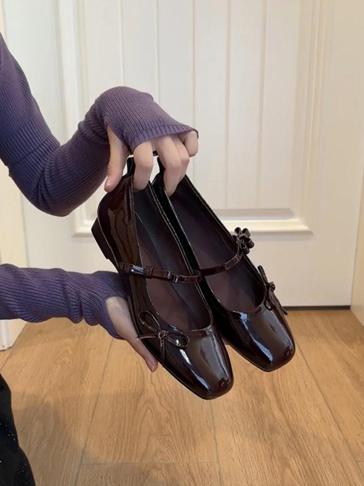 Sheepskin version~ genuine leather French retro flat-bottomed bow light mouth single shoes women's new silver Mary Jane evening shoes