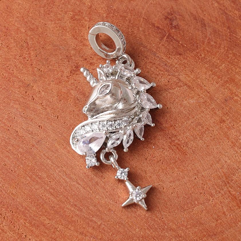 Sparkling Unicorn Star Pendant Clavicle Chain - Electroplated Copper, Dreamlike Fairy-tale Design, Luxurious Rhinestone Jewelry