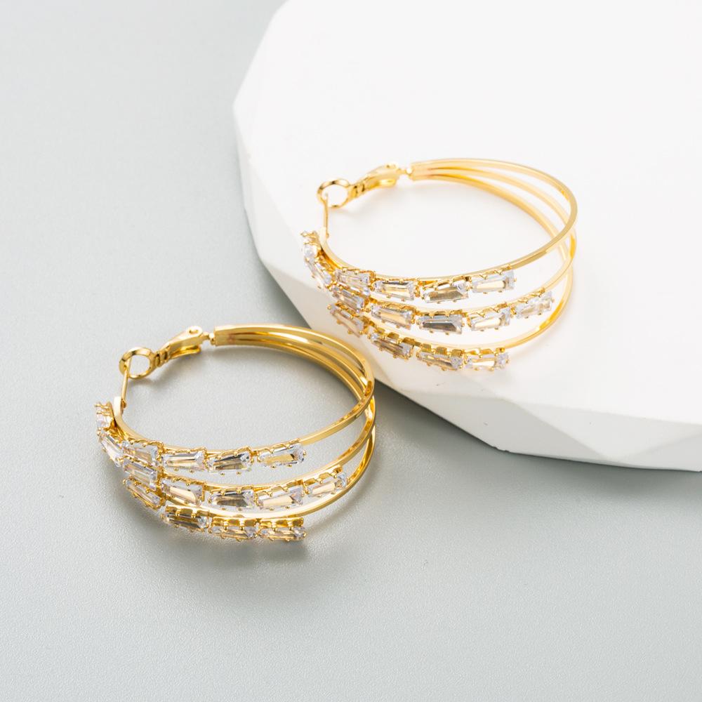 Dámské kruhové náušnice Titanové ocelové náušnice Zirkonové pokročilé univerzální kruhové náušnice