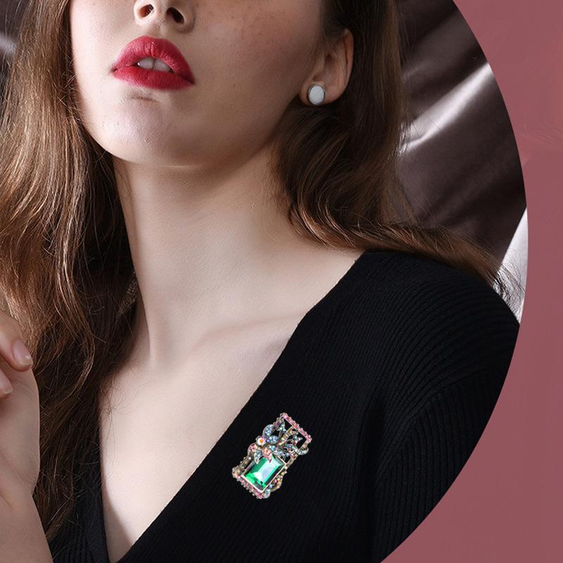 Foreign Trade Baroque Crystal Brooch Brooch Brooch Fashion Sweater Accessories Atmospheric Pin