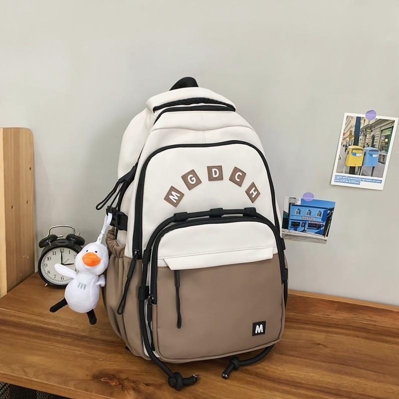 

Stylish Casual Travel Backpack With Padded Straps Lightweight And Spacious хаки