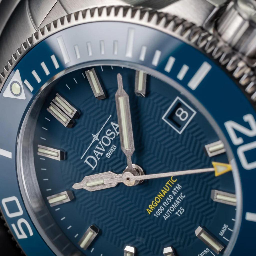 Davosa Argonautic Lumis Automatic Date 30 ATM Water Swiss-Made Watch, Display, Resistance, Silver, 161.529.04, Men's