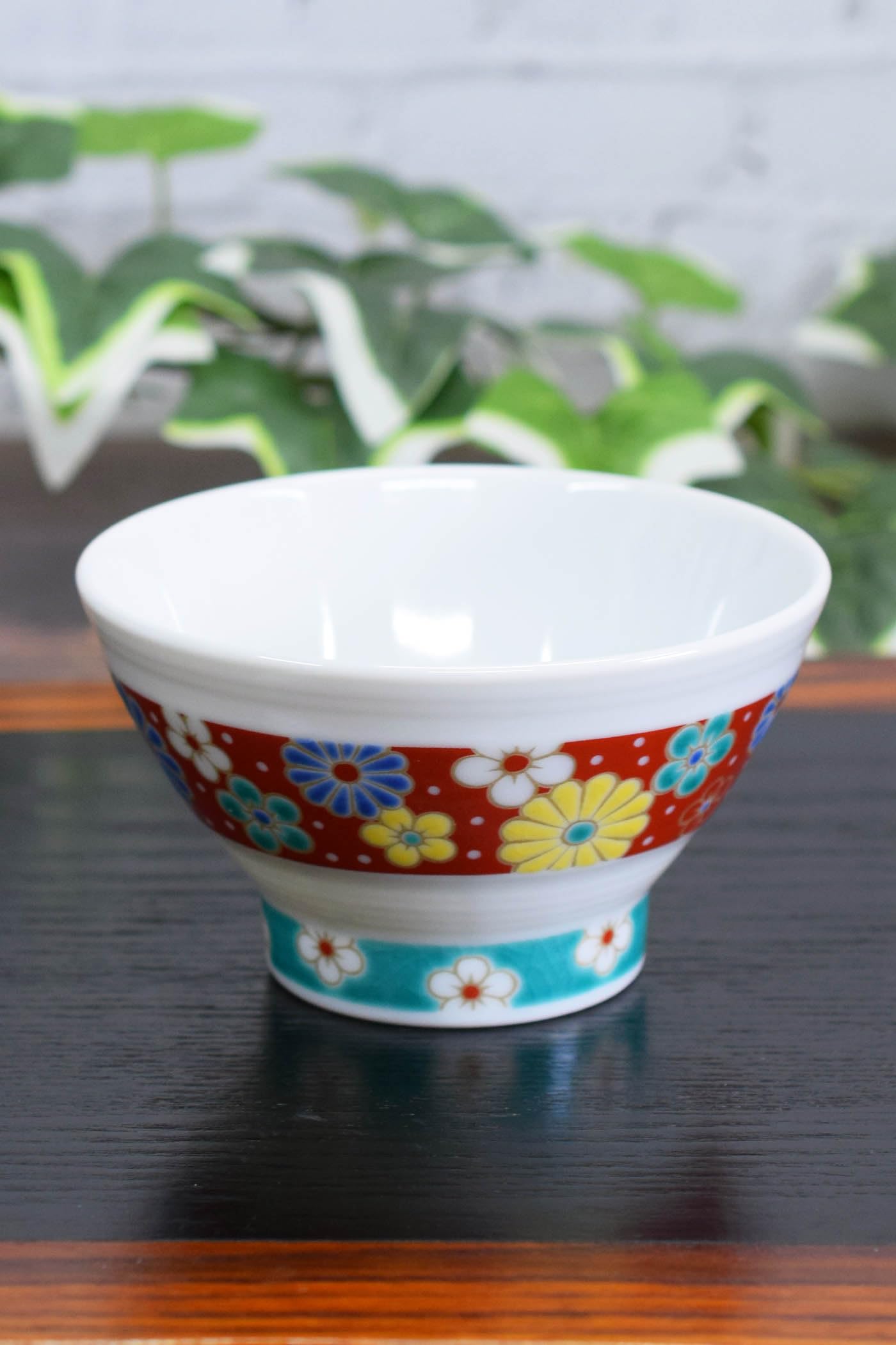 

Waza no Kura Kutani Ware Sendan Rice Bowl with Plum and Chrysanthemum Design, Stylish Japanese Tableware, Perfect as a Gift for a 60th Birthday