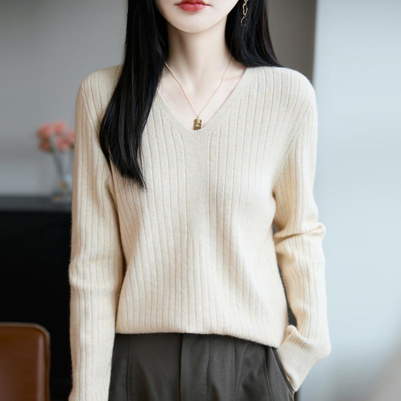Women's V-Neck Ribbed Knit Sweater - Slim-Fit Long-Sleeve Top for Autumn/Winter 2025