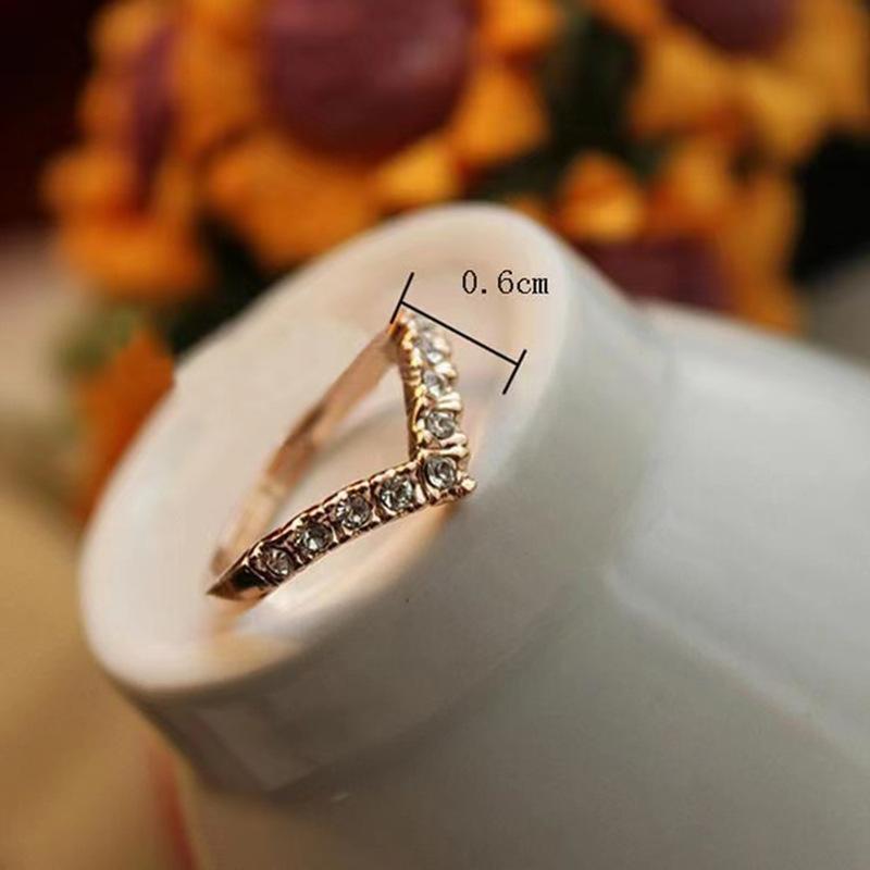 Anel de Zircônia Cúbica em Forma de V para Mulheres, Aro Empilhável Banhado a Ouro Rosa, Elegante Joia de Casamento e Noivado Presente