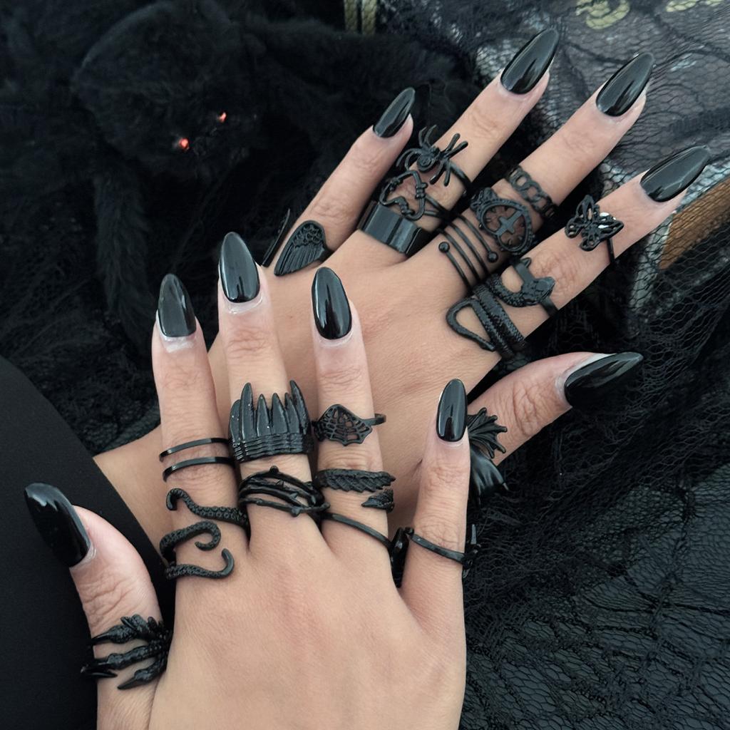 Halloween Jewelry Irregular Black Finger Rings Gothic Punk Black Snake Buttefly Spider Bat Heart Rings Set for Women Men