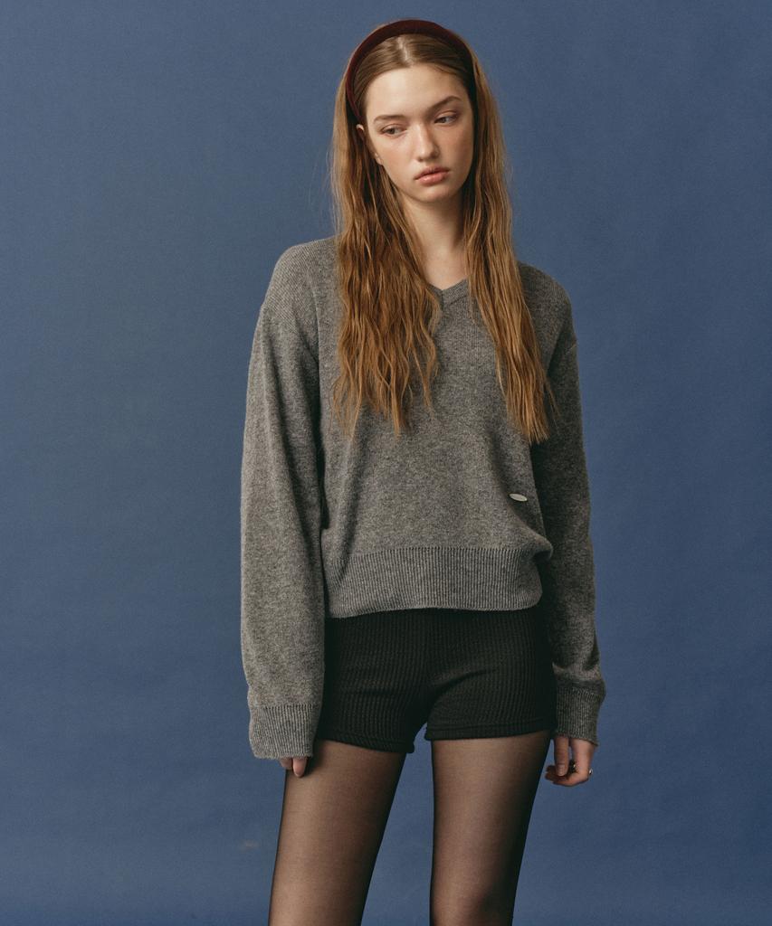 LOSSYROW Soft V-Neck Knit Charcoal