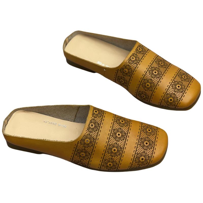 Spring and Autumn Crocs Retro Hollowed-out Vacation Half-slippers Baotou Artistic Shoes Soft Cowhide Half-slippers