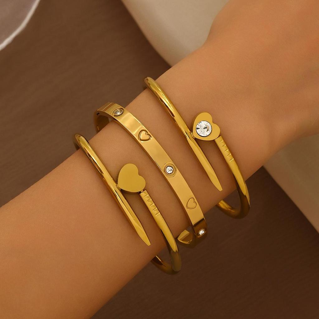 18K Gold Edelstahl Mode Armreifen - Farbecht Europäischer & Amerikanischer Stil