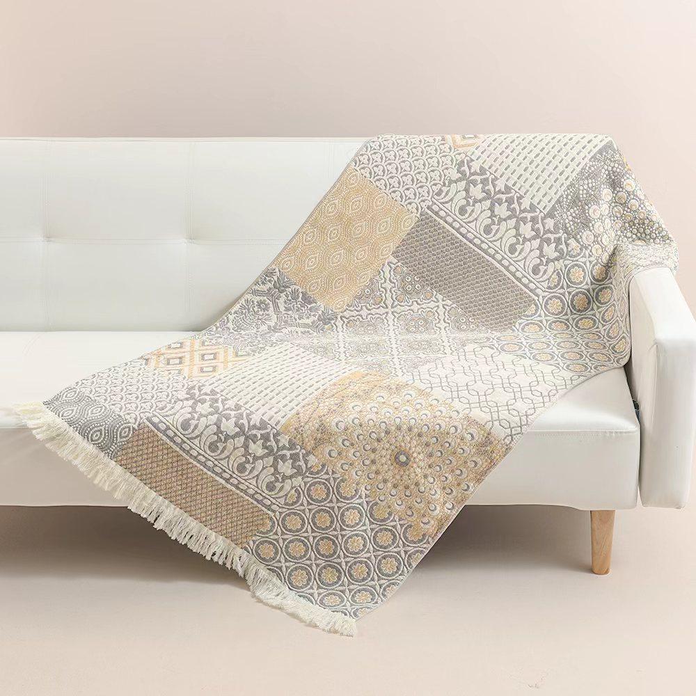 China Colored Jacquard Pure Cotton Four-Layer Gauze Bath Towel Men Women Extra-Large Adult Beach Towel Soft Absorbent