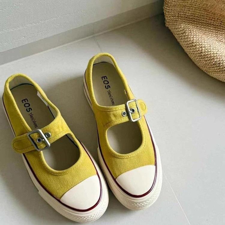 

Color matching outer wear small single shoes women s summer 2025 new fashion versatile hollow casual lightweight canvas small white shoes 35 жёлтый