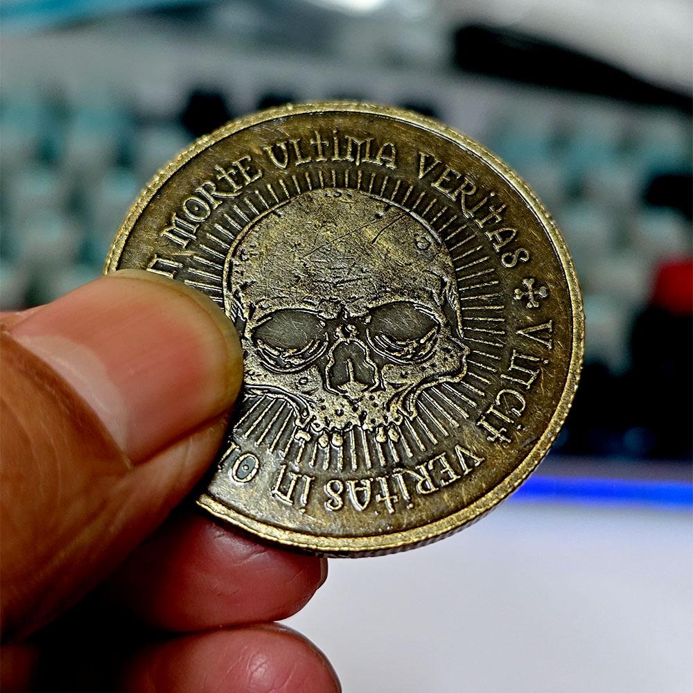 1PC Wandering Coin Nine Tailed Snake Commemorative Series Coin Craft Desktop Decoration