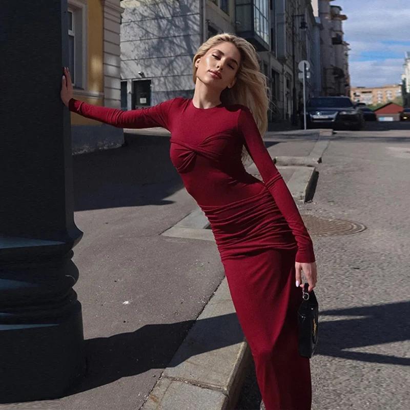 Long Sleeved Slim Fit Long Dress Women's New Round Neck Pleated